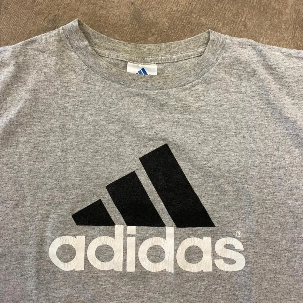 Vintage Y2K Adidas Logo 3 Stripes T-Shirt Size Large